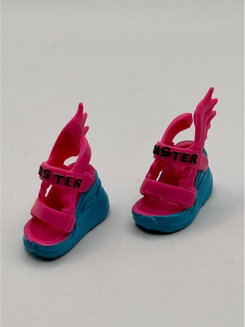 Monster High G3 Lagoona Blue Pink Platform Sandals Pair